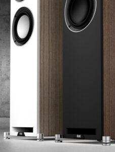 ELAC Reference Uni-Fi UFR52 lifestyle