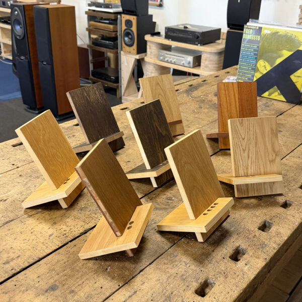 Supporto in legno per lettori digitali iBasso