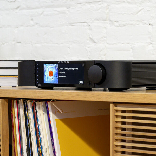 Amplificatore integrato high end MOON 371 con streaming