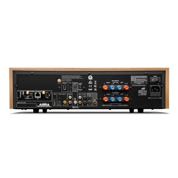 NAD C 3050 BluOS amplificatore stereo vintage moderno