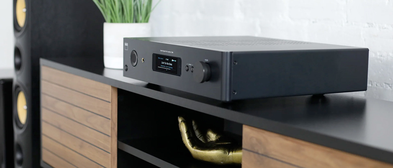 NAD C 389 amplificatore HybridDigital con DAC e MDC2