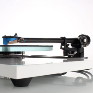 Rega RB330 tubo monoblocco in alluminio a bassa massa