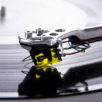 Rega Aphelion 2 diamante nudo a profilo Fine Line