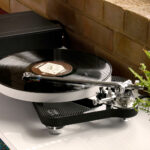 Rega RB Titanium gruppo verticale monoblocco in titanio