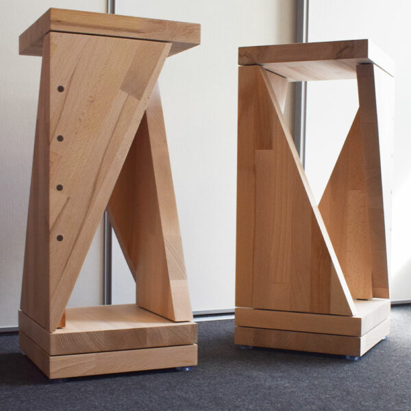 STAND-DIFFUSORI-TRIANGLE-3