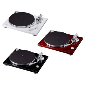 Giradischi Hi-Fi con trazione a cinghia e funzionalità USB