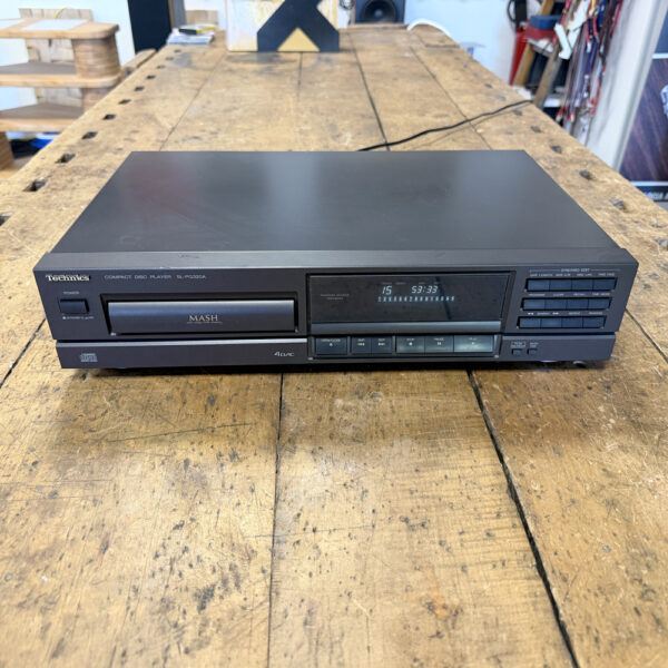 Technics-SL-PG320A-frontale lettore CD Hi-Fi Technics SL-PG320A usato