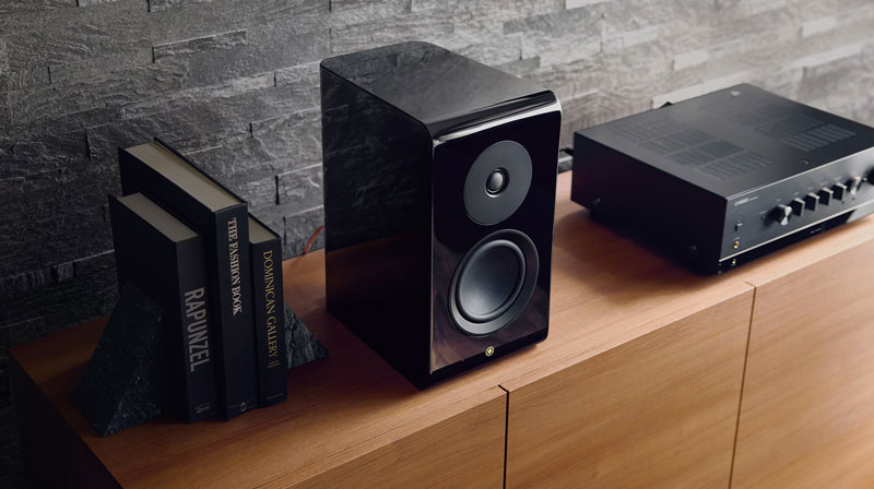 Diffusori da stand Yamaha NS-600A PB
