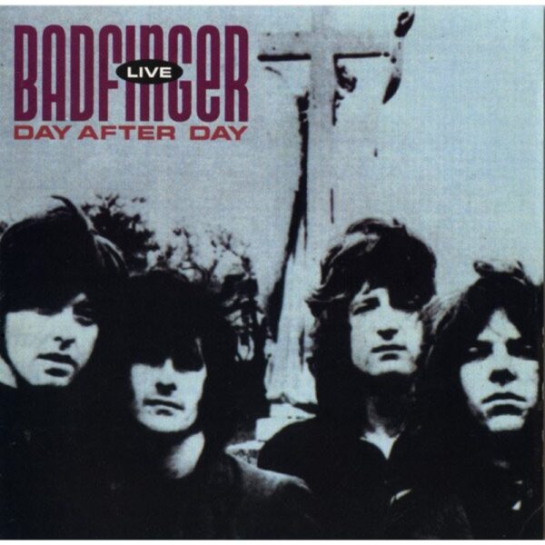 Copertina frontale del CD Badfinger – Day After Day (Live) (Essential Records)
