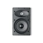 Diffusore da parete rettangolare Focal 100 IW6 visto di fronte senza griglia, con tweeter in alto e woofer Polyglass da 16,5 cm