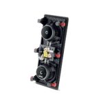 Focal 100 IWLCR5 visto da dietro, con il crossover, i morsetti di collegamento e i magneti dei due woofer