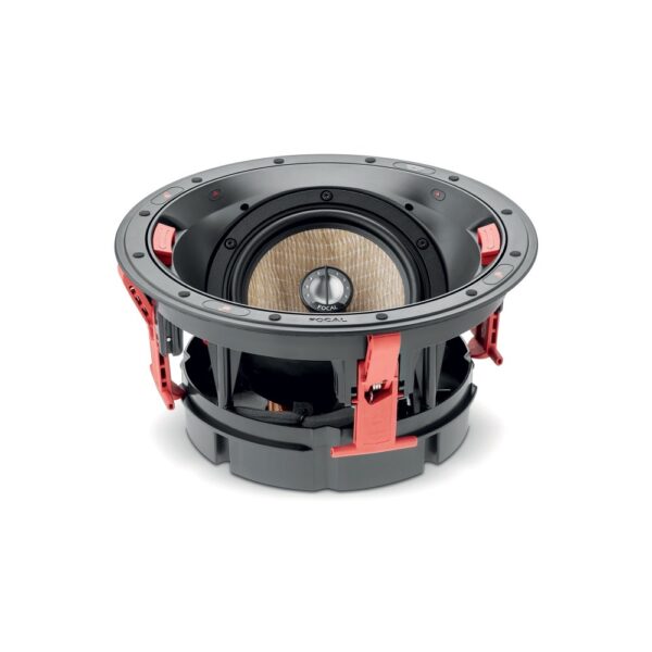 Focal 300 ICA6 di tre quarti senza griglia, con le alette rosse del sistema EQI