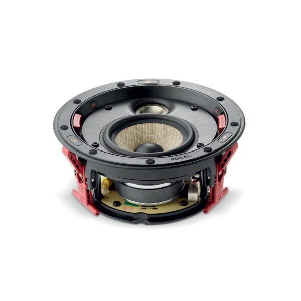 Focal 300 ICW4 di tre quarti senza griglia, con le alette rosse del sistema EQI aperte ai lati