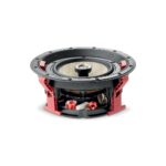 Focal 300 ICW6 di tre quarti senza griglia, montato sul telaio con le alette rosse EQI
