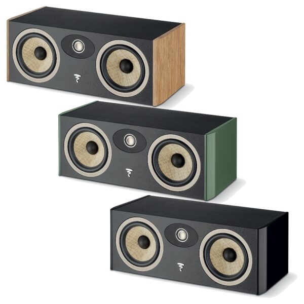 Focal Aria Evo X Center nelle finiture Noce Prime, Verde Muschio e Nero Lucido Tre diffusori centrali Focal Aria Evo X Center disposti a cascata in Noce Prime, Verde Muschio Lucido e Nero Lucido, senza griglia