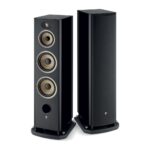 Coppia di diffusori Focal Aria Evo X N°4 nero lucido, uno senza griglia e uno con griglia