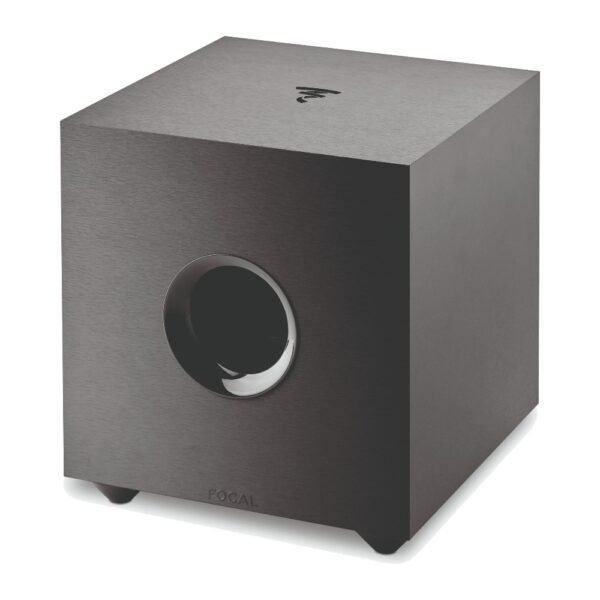 Subwoofer compatto Focal Cub Evo nero di tre quarti, con base antivibrazione