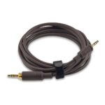 Cavo mini-jack delle Focal Hadenys arrotolato