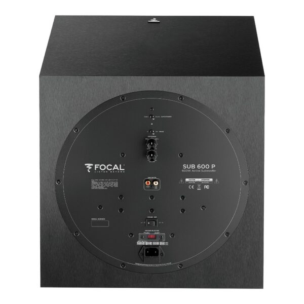 Pannello posteriore del Focal Sub 600P con regolazioni e ingressi RCA e LFE
