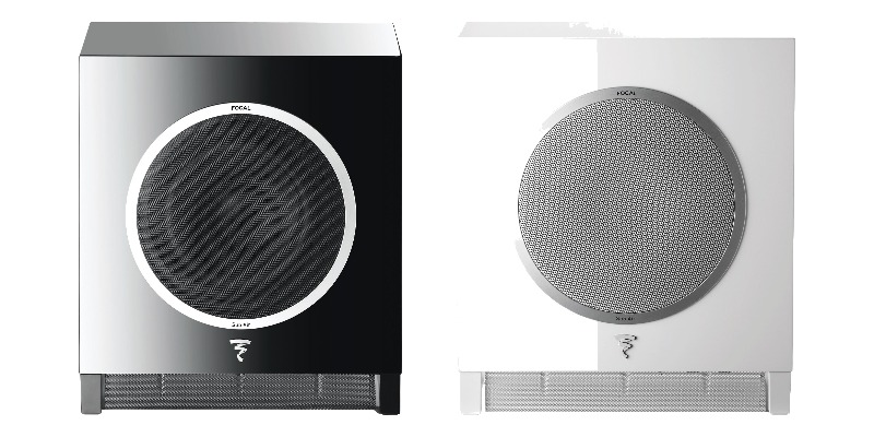 Subwoofer Focal Sub Air in nero lucido e bianco lucido affiancati, visti di fronte