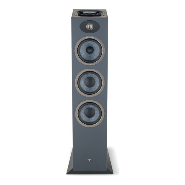 Vista frontale del Focal Theva N°3-D in finitura Legno scuro senza griglia