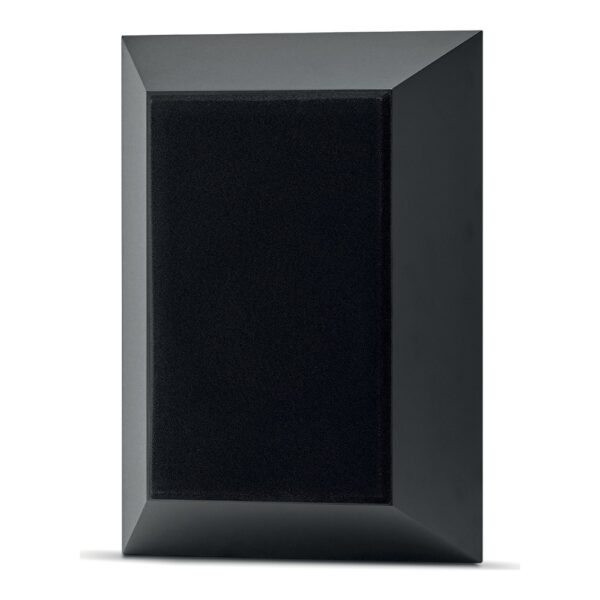 Focal Theva Surround nero con griglia magnetica, vista di tre quarti