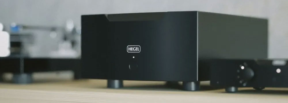 hegel-H30A-testo