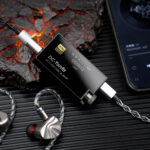 iBasso DC-Tonfa vista frontale con display OLED - PCM