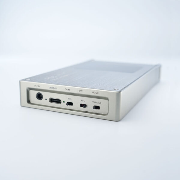 iBasso PB6 Macaw amplificatore portatile bilanciato a valvole