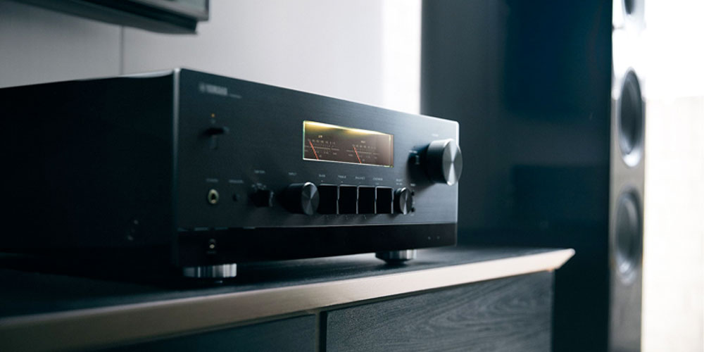 Yamaha R-N2000A